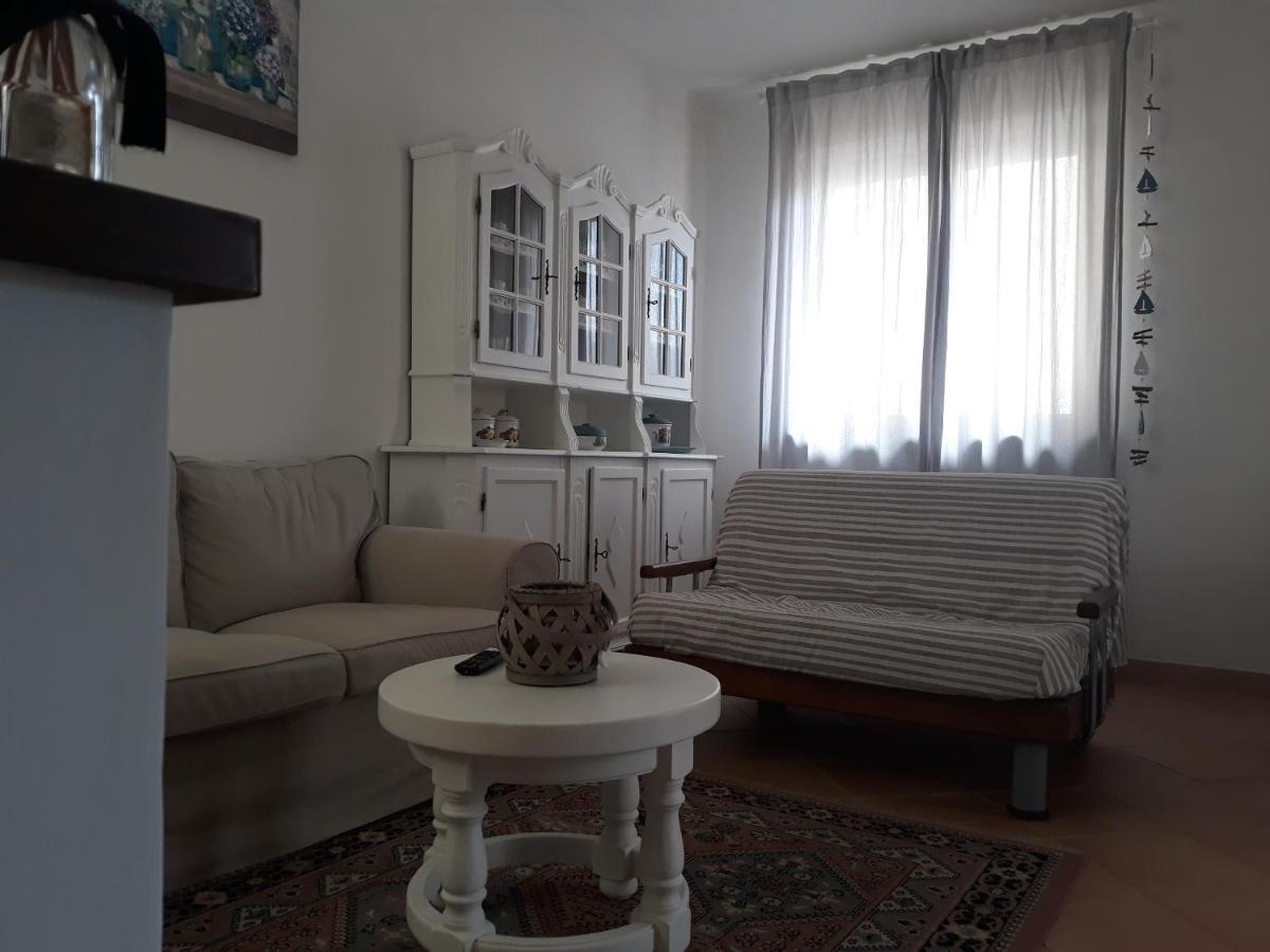 Casa Dori Apartment เวียเรจโจ ภายนอก รูปภาพ